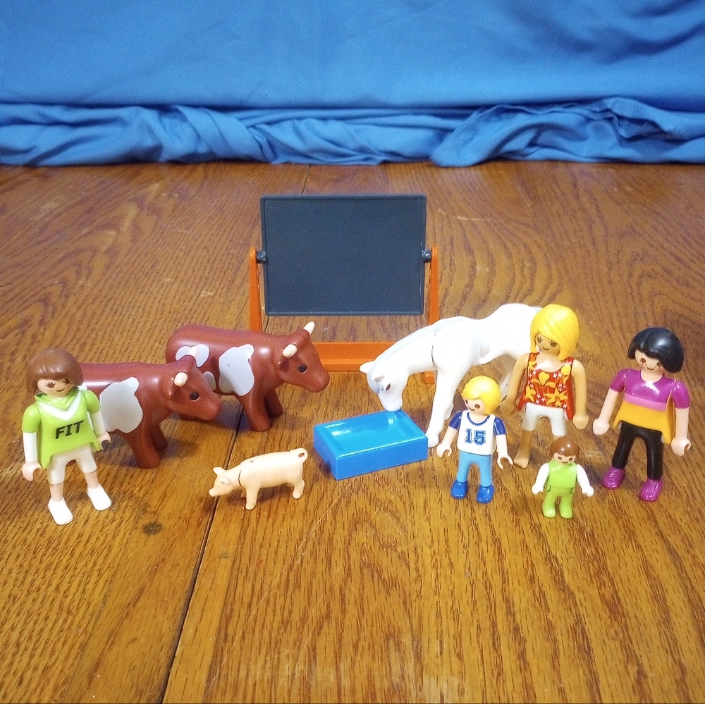 Vintage 1990s Geobra Playmobil Figures Lot of 11